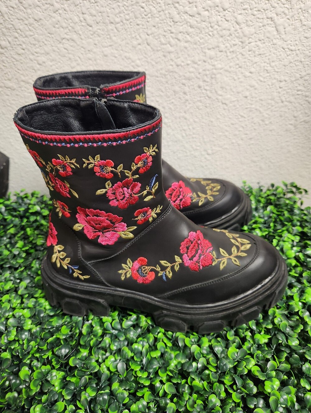 Farm Rio Boho Mid Boot Read Description - Picture 4 of 11